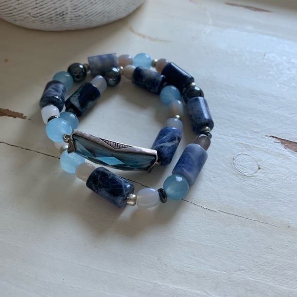 Silpada blue glass and bead stretch bracelet - Picture 5 of 5